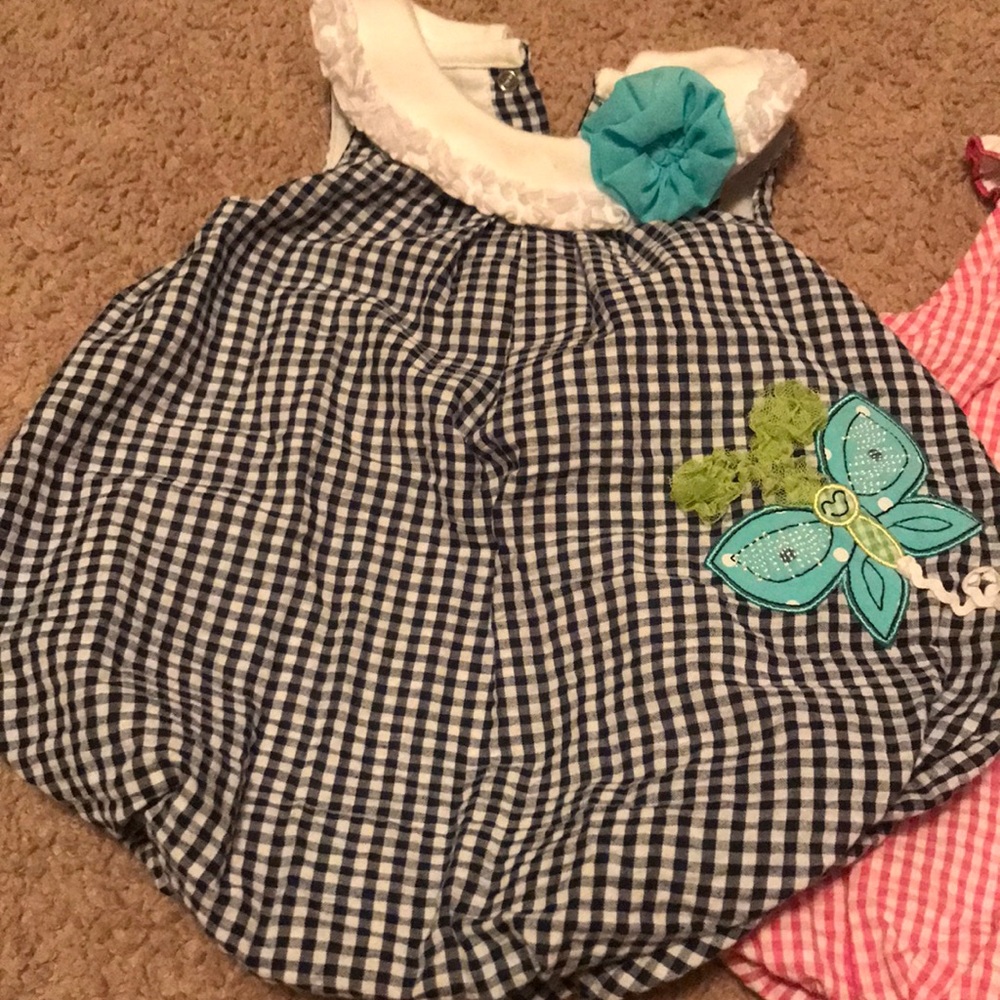 Two bubble rompers - Picture 2 of 3